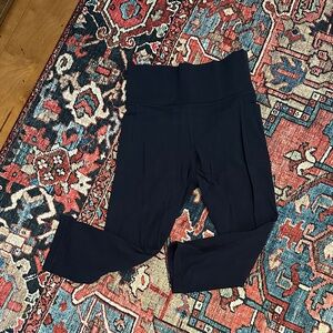 Navy Salutation Pocket II capri - ATHLETA